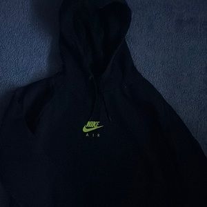 Nike Air Essential Women’s Pullover Hoodie